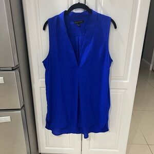 Banana Republic ladies sleeveless blouse size large